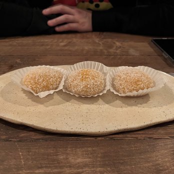 Mango Mango Dessert - Mango mochi - Desserts Near Me - New York, New York Mango Mango Dessert - Mango mochi - Desserts Near Me - New York, New York