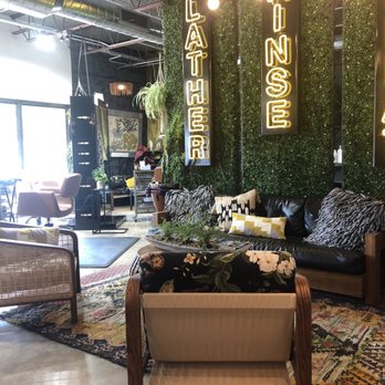 Headspace Salon and Co-op - Waiting area/back side of the hair wash station - Hair Salons Near Me - Austin, Texas Headspace Salon and Co-op - Waiting area/back side of the hair wash station - Hair Salons Near Me - Austin, Texas
