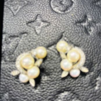 Uptown Gold & Silver Exchange - Vintage pearl & diamond earrings - Gold Buyers Near Me - Dallas, Texas Uptown Gold & Silver Exchange - Vintage pearl & diamond earrings - Gold Buyers Near Me - Dallas, Texas