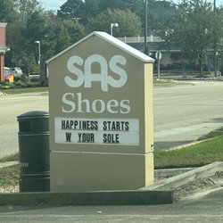 Sas Shoes - Outside