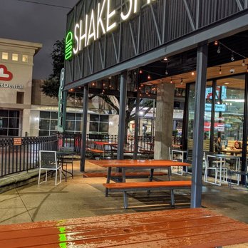 Shake Shack Rice Village - Outdoor seating available - Burgers Near Me - Houston, Texas Shake Shack Rice Village - Outdoor seating available - Burgers Near Me - Houston, Texas