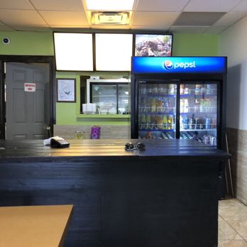 The Palms Jerk and Grill - a view of the counter - Caribbean Near Me - Toronto, Ontario