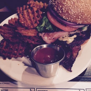 Breakside Brewery - Breakside Burger! - Breweries Near Me - Portland, Oregon