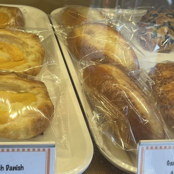 Elvin's Bakery - Assorted Pastries - Bakeries Near Me - Honolulu, Hawaii Elvin's Bakery - Assorted Pastries - Bakeries Near Me - Honolulu, Hawaii