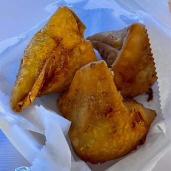 Mirchi Nation-Indian Kitchen - Vegetarian 3 Pieces Samosa - Halal Near Me - Marlborough, Massachusetts Mirchi Nation-Indian Kitchen - Vegetarian 3 Pieces Samosa - Halal Near Me - Marlborough, Massachusetts