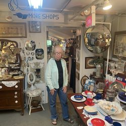 Tomato Factory Antique Center - This is the woman who was not very nice and thought it was good customer service to call names.