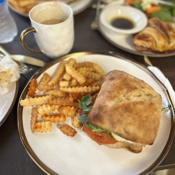 Golden House Cafe - Coffee & Tea Near Me - Perryton, Texas