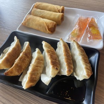Token Ramen - Gyoza & spring rolls - Coffee & Tea Near Me - Tampa, Florida