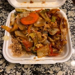 China Palace Restaurant - Kung Pao Chicken