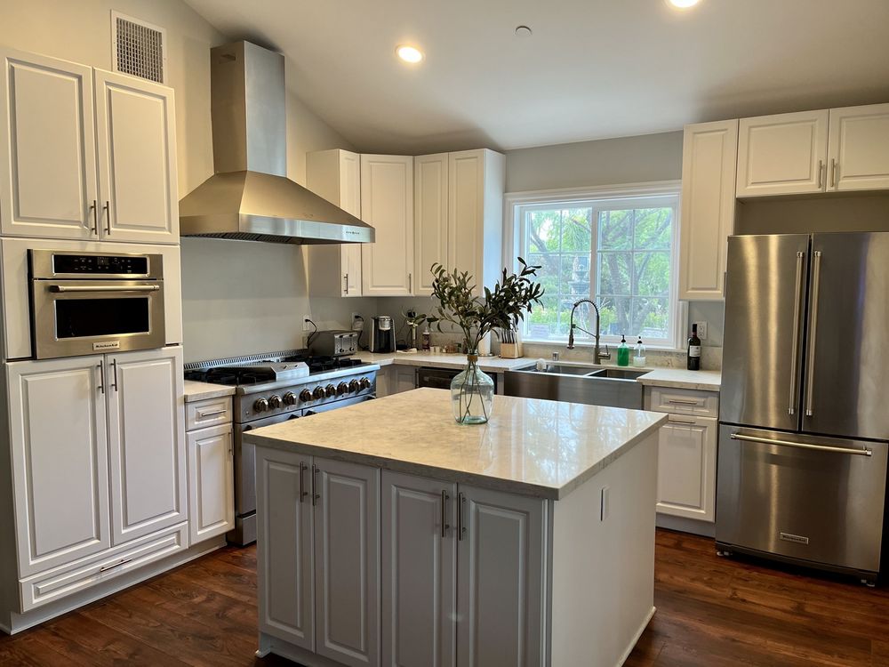 THE VINE HOUSE BED & BREAKFAST Updated May 2024 427 Photos & 139