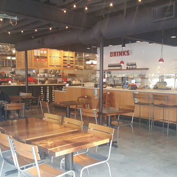 Due' Cucina - Roosevelt - Interior (8/20/21) - Italian Near Me - Seattle, Washington