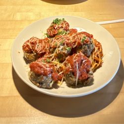 Old Chicago Pizza + Taproom - SPAGHETTI & MEATBALLS with extra meatballs