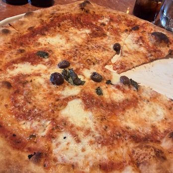Serafina - Margharita Pizza - Bars Near Me - Miami, Florida