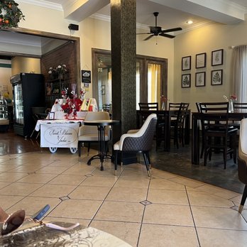 Veskolini Cafe - Desserts Near Me - Dunedin, Florida Veskolini Cafe - Desserts Near Me - Dunedin, Florida