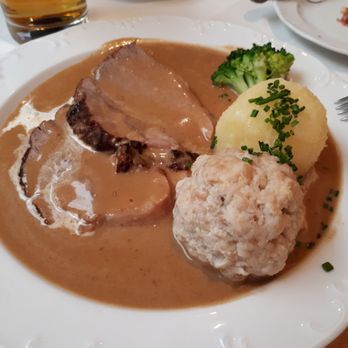 Hotel-Restaurant Held - Kalbsrahmbraten - German Near Me - Regensburg, BY Hotel-Restaurant Held - Kalbsrahmbraten - German Near Me - Regensburg, BY