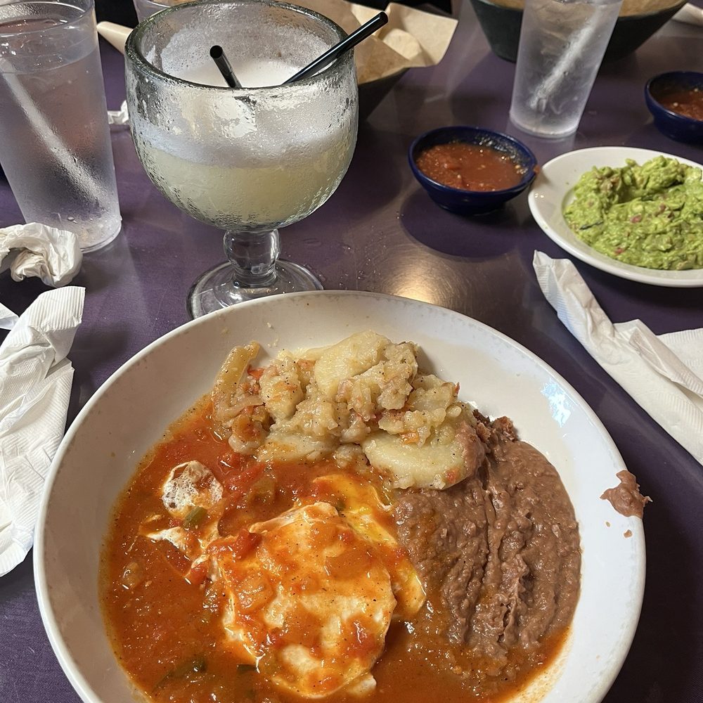 Esperanza's Restaurant & Bakery - Huevos rancheros & piña colada - Mexican Near Me - Fort Worth, Texas Esperanza's Restaurant & Bakery - Huevos rancheros & piña colada - Mexican Near Me - Fort Worth, Texas