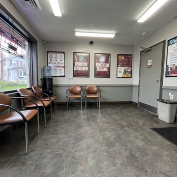 Jiffy Lube - Waiting area - Oil Change Stations Near Me - Stratford, Connecticut Jiffy Lube - Waiting area - Oil Change Stations Near Me - Stratford, Connecticut