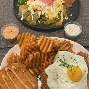 Wara Cafe - Fried Chicken Sandwich & Chilaquiles - Cafes Near Me - Chino, California Wara Cafe - Fried Chicken Sandwich & Chilaquiles - Cafes Near Me - Chino, California