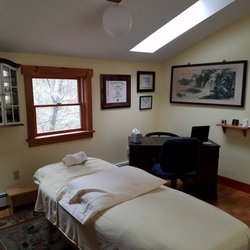 The Golden Needle Wellness - Treatment room