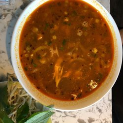 Co Do Vietnamese Restaurant - 16 - satay soup w chicken. Never tried this. Here goes!