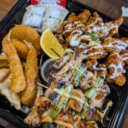 Gold Chicken - Bento box 2