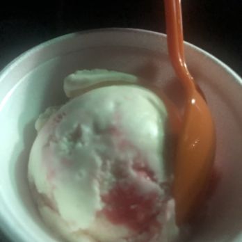 Slickables - Strawberry cheesecake - Ice Cream & Frozen Yogurt Near Me - Tempe, Arizona