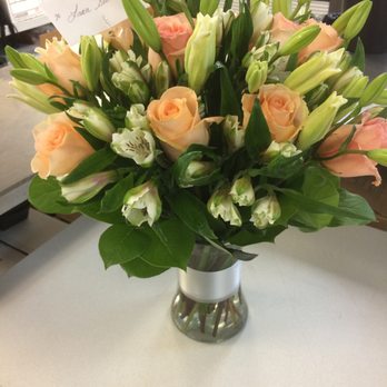 Dream Petals Floral - Florist's choice daily deal - Florists Near Me - Allen, Texas