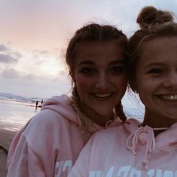Alki Beach Park - Bailey and Sarah