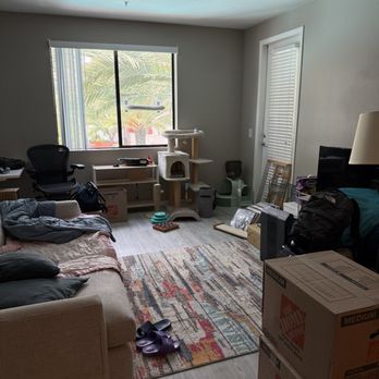 Simple Moving Company - Movers Near Me - Culver City, California Simple Moving Company - Movers Near Me - Culver City, California