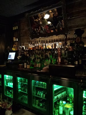 Le Trèfle Taverne Irlandaise by null