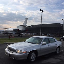 Frederick Airport Connection - Signature Flight Support IAD - Washington Dulles Airport.