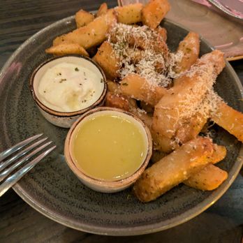 Violí Oakbrook - Truffle fries - Greek Near Me - Oak Brook, Illinois