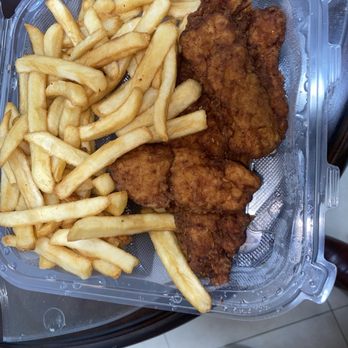 Goodmans Deli & Restaurant - Burnt tenders that are supposedly fine to the owners standard... - Delis Near Me - Berkeley Heights, New Jersey