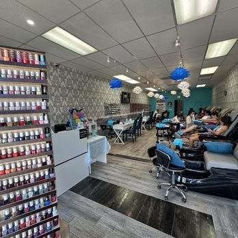 Gloss Nails Studio - Nail Salons Near Me - Santa Clarita, California Gloss Nails Studio - Nail Salons Near Me - Santa Clarita, California