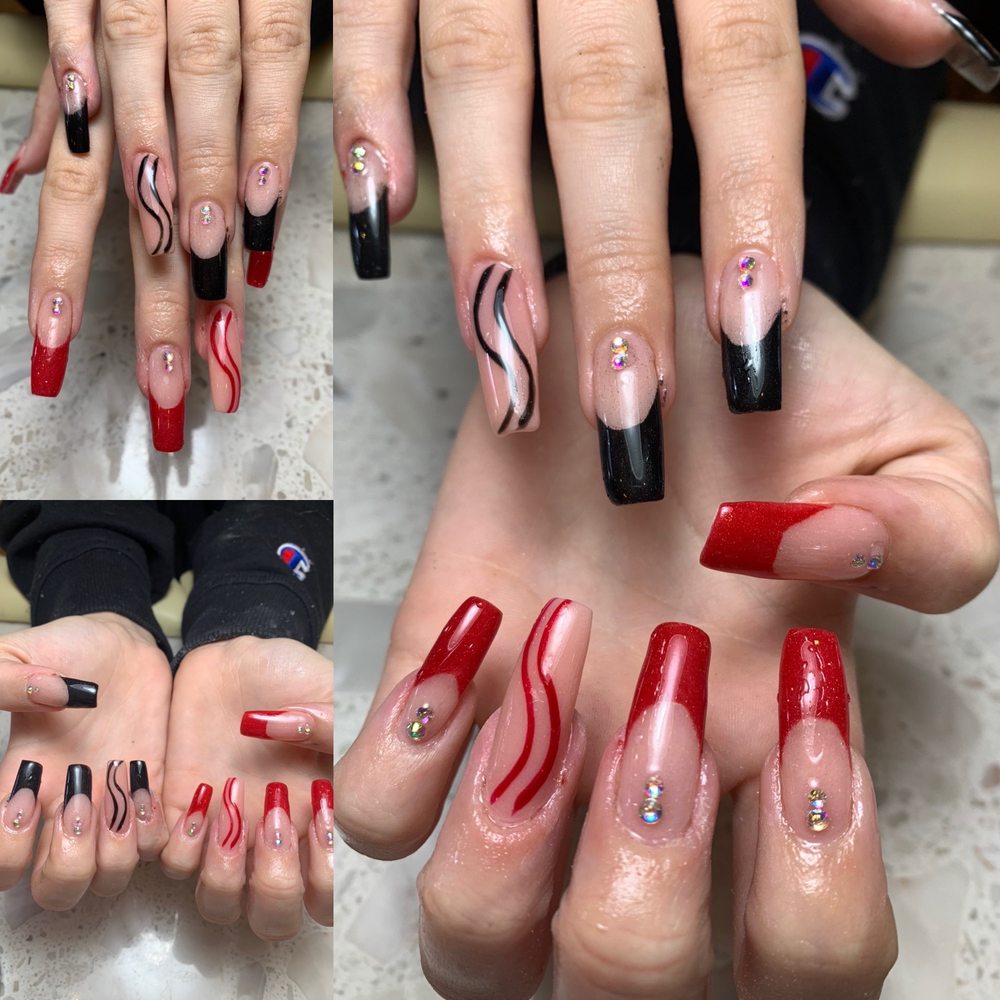 Adorable Nails & Spa Logo
