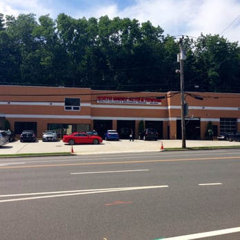North Shore Auto & Towing - outside the building - Auto Repair Near Me - Manhasset, New York North Shore Auto & Towing - outside the building - Auto Repair Near Me - Manhasset, New York