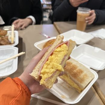 Cha Kee - Han and egg sandwich, chef's kiss. - Hong Kong Style Cafe Near Me - Richmond, British Columbia Cha Kee - Han and egg sandwich, chef's kiss. - Hong Kong Style Cafe Near Me - Richmond, British Columbia