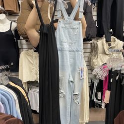 Stylez n Trendz - Overalls and stretchy jumpsuit!