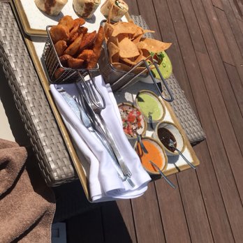 Royalton - Rooftop pool food the best!!!! - Resorts Near Me - Cancún, ROO