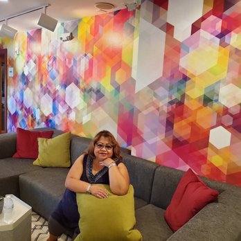 Inn at Seaside - Love the Wall Art - Hotels Near Me - Seaside, Oregon