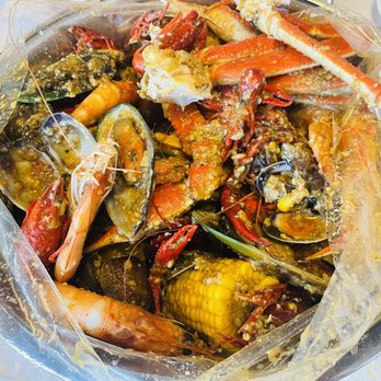 The Crawfish Hut - Before - Seafood Near Me - Burien, Washington