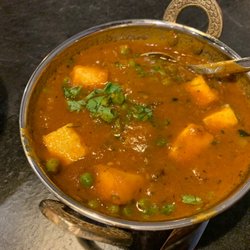 Spice 'n' Ice - Mattar Paneer