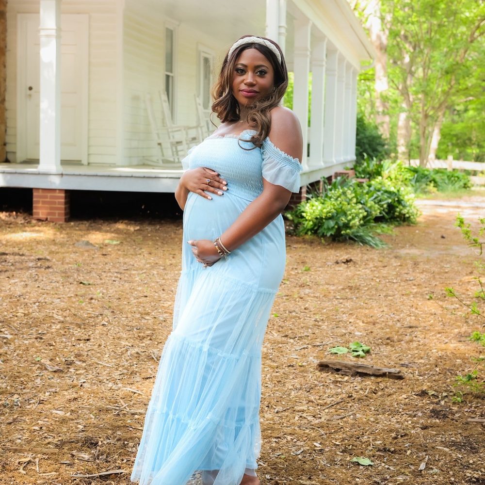 McDaniel Farm Park - Maternity shoot in front of the old farm house - Parks Near Me - Duluth, Georgia McDaniel Farm Park - Maternity shoot in front of the old farm house - Parks Near Me - Duluth, Georgia
