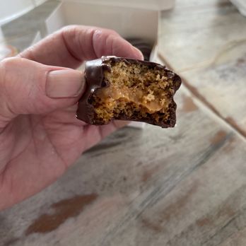 Honey Bee - My second one - Desserts Near Me Honey Bee - My second one - Desserts Near Me