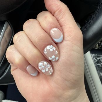 Em Nails - Nail Salons Near Me - Clarkston, Michigan