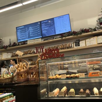Ficelle Bakery - Bakeries Near Me - Miami, Florida