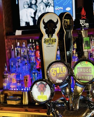 Buglin' Bull Restaurant and Sports Bar by null