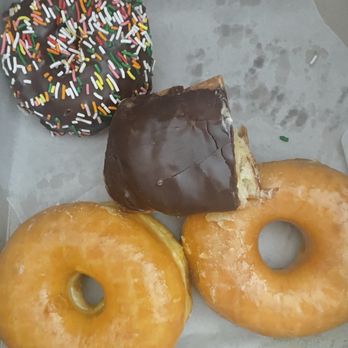 Friendly Donut House - Donuts! - Donuts Near Me - Henderson, Nevada