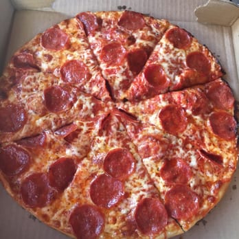 Star Pizza - Pizza Near Me - Hamden, Connecticut