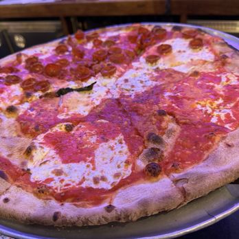 Grimaldi's Pizzeria - Grandma pie - Pizza Near Me - Garden City, New York
